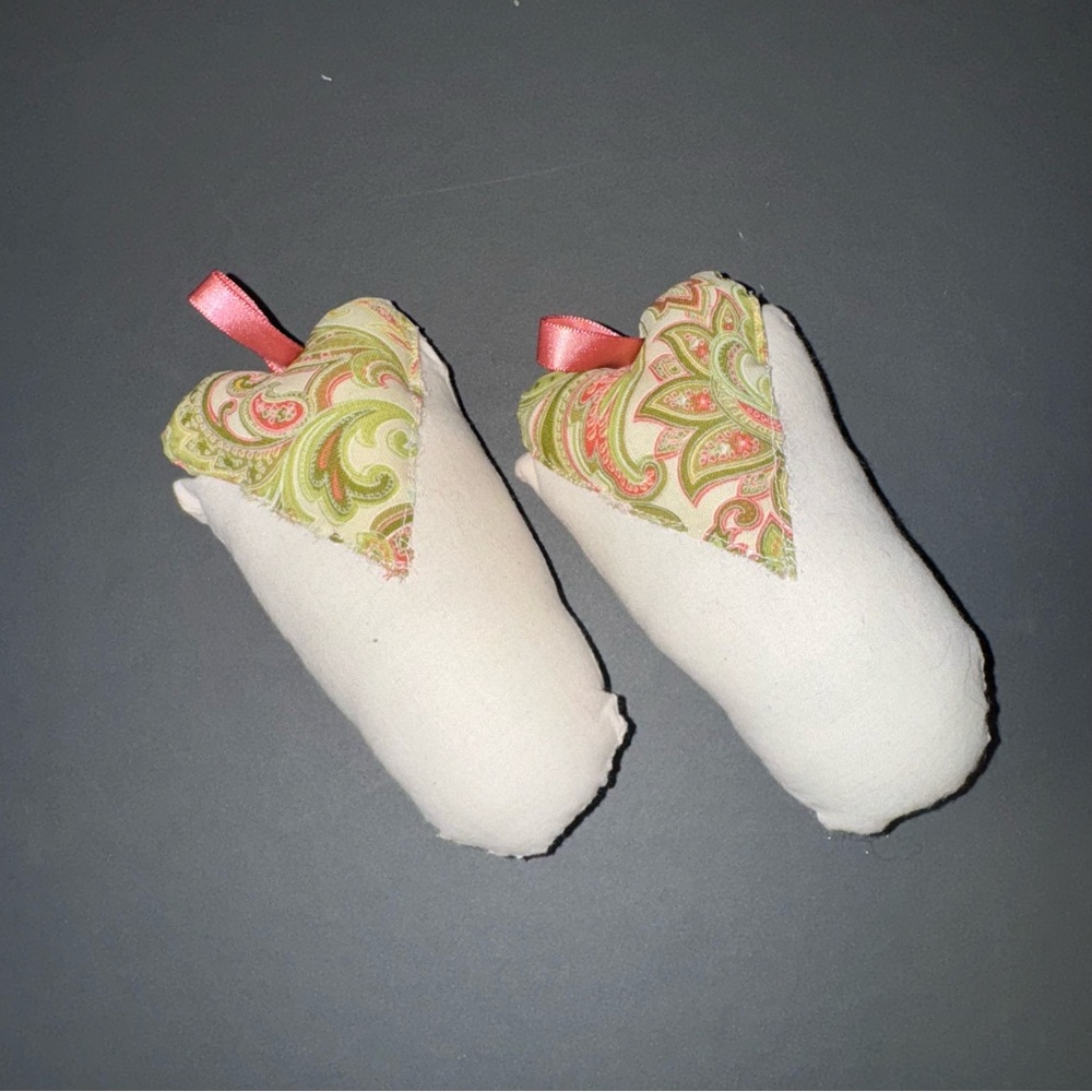 Pointe Shoe Sweat Suckers Brand New